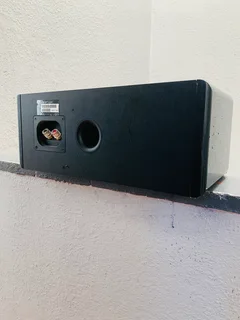 Boston A225C center speaker in excellent condition for only R1200 not negotiable and no scammers pls