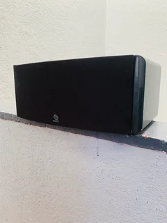 Boston A225C center speaker in excellent condition for only R1200 not negotiable and no scammers pls