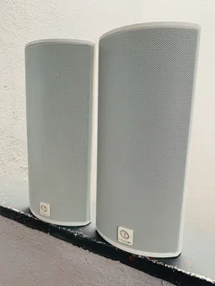 Boston Bravo 20 amazing quality speakers working 100% for only R2000 not negotiable and no scammer