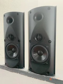 Boston Bravo 20 amazing quality speakers working 100% for only R2000 not negotiable and no scammer