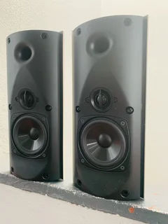 Boston Bravo 20 amazing quality speakers working 100% for only R2000 not negotiable and no scammer