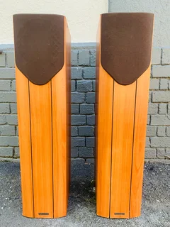 Mission m33i speakers in excellent condition for only R2000 not negotiable and no scammers please