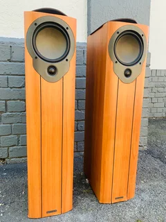 Mission m33i speakers in excellent condition for only R2000 not negotiable and no scammers please