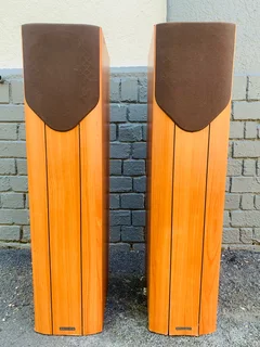 Mission m33i speakers in excellent condition for only R2000 not negotiable and no scammers please