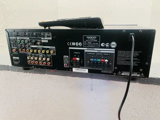 Onkyo HT-R558 amplifier with USB, HDMI and remote control working  for only R2,950 not negotiable