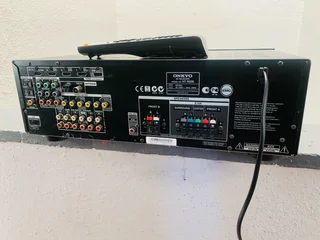 Onkyo HT-R558 amplifier with USB, HDMI and remote control working  for only R2,950 not negotiable