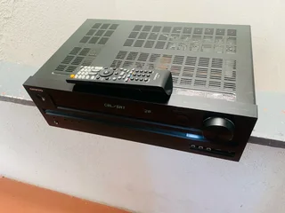 Onkyo HT-R558 amplifier with USB, HDMI and remote control working  for only R2,950 not negotiable