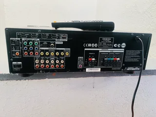 Onkyo HT-R558 amplifier with USB, HDMI and remote control working  for only R2,950 not negotiable