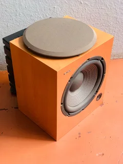 Sony 12 inch active subwoofer in excellent condition for only R2000 not negotiable and no scammers