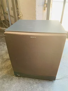 Sony 12 inch active subwoofer working 100% for only R2000 not negotiable and no scammers please