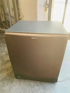 Sony 12 inch active subwoofer working 100% for only R2000 not negotiable and no scammers please