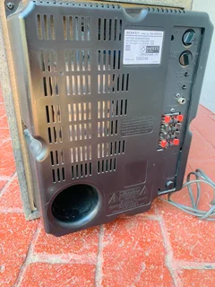 Sony active subwoofer in excellent working condition for only R1,250 not negotiable and no scammers