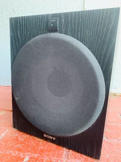 Sony active subwoofer in excellent working condition for only R1,250 not negotiable and no scammers