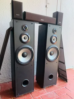 Sony speakers in excellent condition for only R1,300 not negotiable and no scammers please