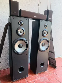 Sony speakers in excellent condition for only R1,300 not negotiable and no scammers please
