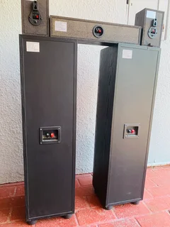 Sony speakers in excellent condition for only R1,300 not negotiable and no scammers please