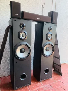 Sony speakers in excellent condition for only R1,300 not negotiable and no scammers please
