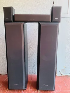 Sony speakers in excellent condition for only R1,300 not negotiable and no scammers please