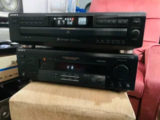 Sony integrated amplifier with Sony 5CD changer working  for only R2500 not negotiable and no scam