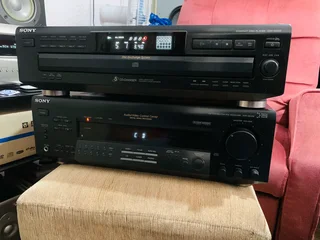 Sony integrated amplifier with Sony 5CD changer working  for only R2500 not negotiable and no scam