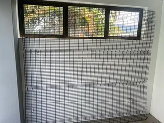 EasyView panel - Fence black 1 piece only 2080 height x 2220 long