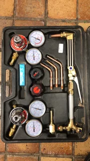 MATWELD CUTTING AND WELDING TORCH KIT - AS NEW