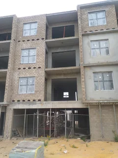 BRICKLAYER, PLASTERER, SKIMMER, TILER, PAINTER LOOKING FOR WORK URGENTLY.