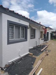 BRICKLAYER, PLASTERER, SKIMMER, TILER PAINTER LOOKING FOR CONTRACT AND SUB CONTRACT WORK