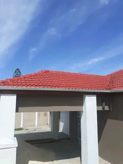 PAINTERS ON DUTY  - R65 PER SQUARE METER LABOUR ONLY