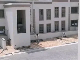 PAINTERS ON DUTY  - R65 PER SQUARE METER LABOUR ONLY