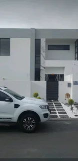 BRICKLAYER, PLASTERER, SKIMMER, TILER, PAINTER LOOKING FOR WORK URGENTLY