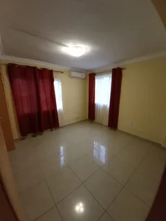 La Lucia Spacious Secure Garden Cottage