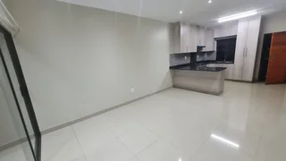 La Mercy Stunning exclusive brand new townhouse