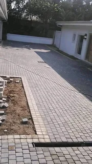 DRIVEWAYS SPECIALIST