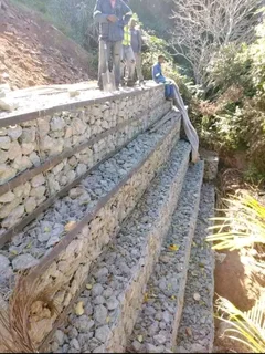 DRIVEWAYS SPECIALIST