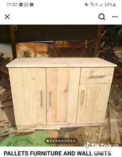 Pallets Furniture And Wall Units