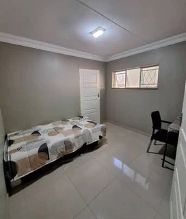 Affordable Clean &amp; Secure Accommodation For Students &amp; Young Professionals Available Now!!!