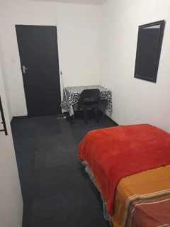 CLEAN &amp; SECURE ACCOMMODATION FOR STUDENTS &amp; YOUNG PROFESSIONALS.