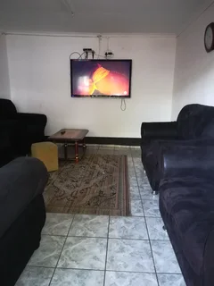 AFFORDABLE CLEAN &amp; SECURE ACCOMMODATION