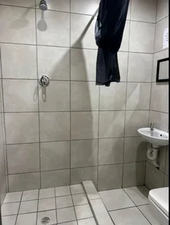 COMFORTABLE ACCOMMODATION (STUDENTS &amp; YOUNG PROFESSIONALS)