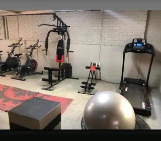 COMFORTABLE ACCOMMODATION (STUDENTS &amp; YOUNG PROFESSIONALS)