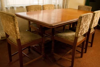 6 seater or 4 seater dining room with a leaf insert set and sideboard