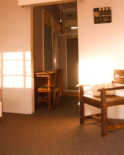 Save and secure Garden Cottage for one near Emmarentia Dam