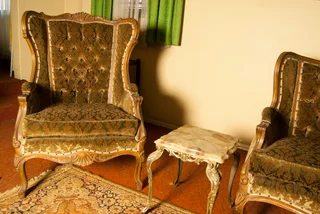 Lounge suite coffee table and side tables marble top pristine condition