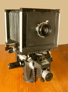 Sinar F in case and 135 mm lens and plate in good condition can ship WW