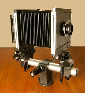 Sinar F in case and 135 mm lens and plate in good condition can ship WW