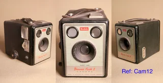 Vintage collectible cameras quote the ref. numberer