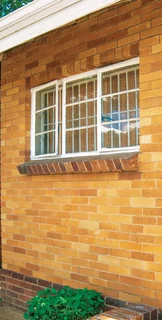 Save and secure Garden Cottage for one near Emmarentia Dam