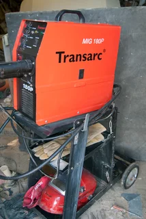 Excellent condition hardly used Transarc Mig welder160p and Bosh cutoff saw GCO 2000