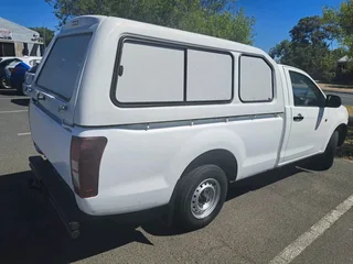 2015 Isuzu Kb 250 lwb leed